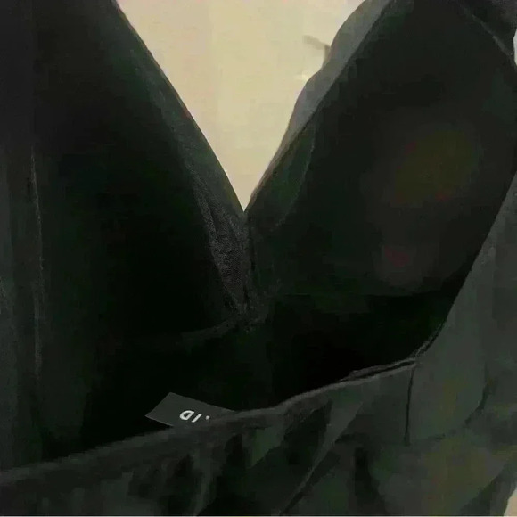 NWT!! TORRID Black asymmetrical skirted one piece bathing suit swimdress, 1X. - Picture 8 of 10